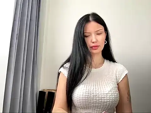 JoanGold online show from April 2026 06:17:01 AM
