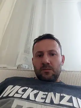 defaktor online show from May 2026 03:27:01 PM