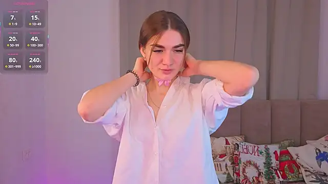 Snapshot of CharaVaz chatting on March 2026 11:12:01 AM CharaVaz online show from March 2026 11:12:01 AM