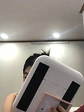 Snapshot of cuty_lusy chatting on March 2026 01:44:01 AM cuty lusy online show from March 2026 01:44:01 AM