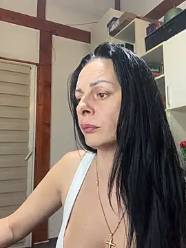 MiriamDelyn online show from April 2026 08:00:02 PM