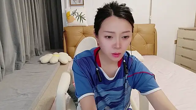 xiaojie jie online show from April 2026 05:07:01 PM