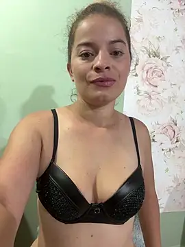 AriBeautiful online show from February 2026 05:30:02 AM