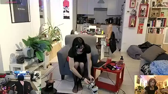 Alexandra  69 online show from February 2026 12:48:01 AM