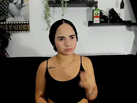 Snapshot of _zara_rosse chatting on April 2026 03:05:01 PM zara rosse online show from April 2026 03:05:01 PM