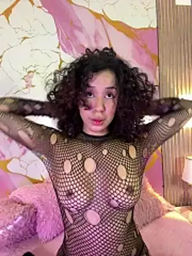 Woo isDaphne online show from June 2026 10:59:01 PM