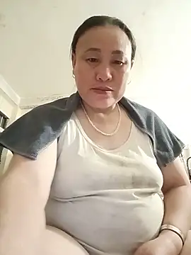 Snapshot of Lucky_baby7 chatting on May 2026 01:05:02 PM Lucky baby7 online show from May 2026 01:05:02 PM