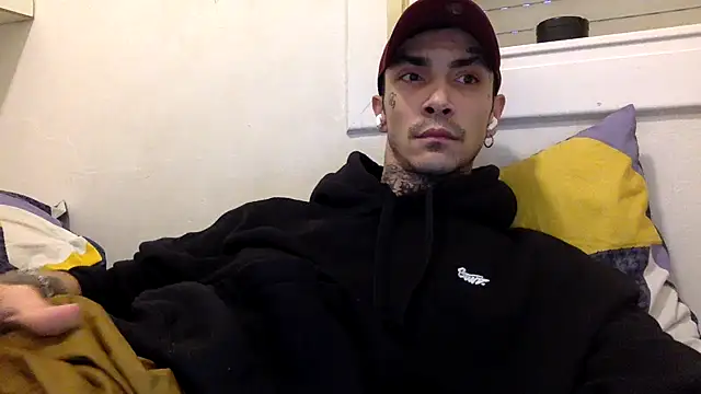 Fferrari94 online show from February 2026 07:34:01 AM