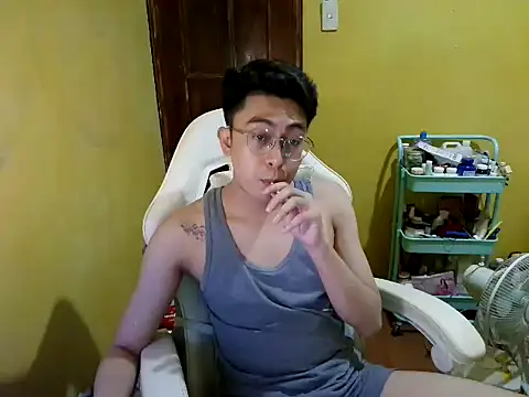 superrrrrghil online show from February 2026 01:53:01 AM