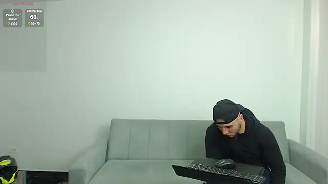 jhustin marcius online show from March 2026 08:37:01 PM