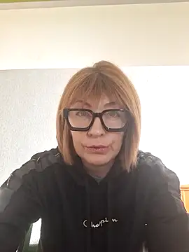 InfinityLove18 online show from February 2026 07:56:01 AM