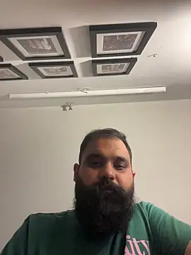 beerboy2222 online show from June 2026 06:45:02 PM