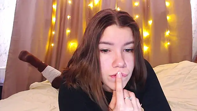 AdelMauds online show from March 2026 07:14:02 AM