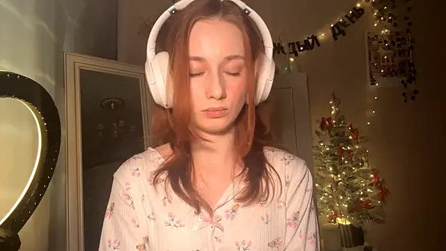 Snapshot of CordeliaEll chatting on February 2026 07:49:01 AM CordeliaEll online show from February 2026 07:49:01 AM