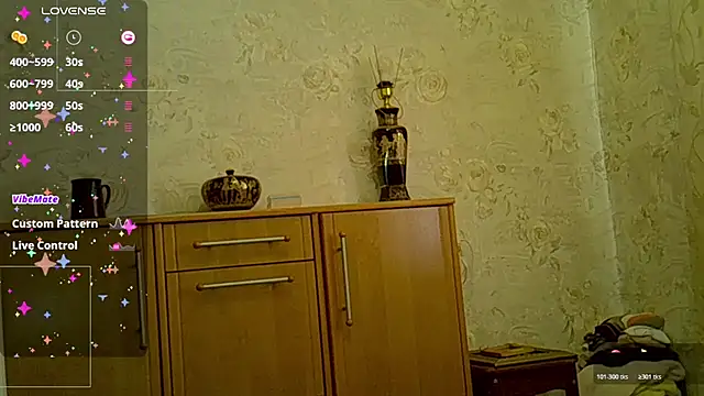 Snapshot of CurvyWild_Lady30 chatting on March 2026 10:54:01 AM CurvyWild Lady30 online show from March 2026 10:54:01 AM