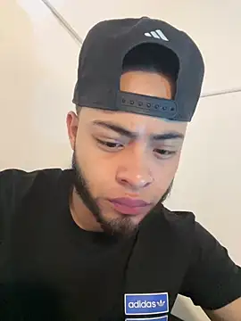 Xanderstone00 online show from March 2026 02:48:01 AM