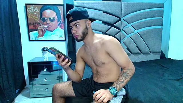 Xanderstone00 online show from May 2026 11:10:02 PM