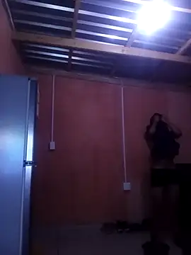Snapshot of kcummnasty chatting on April 2026 04:18:01 PM kcummnasty online show from April 2026 04:18:01 PM