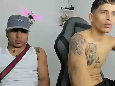 janer0069 online show from February 2026 07:28:02 PM