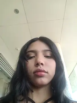 jadelaurent online show from February 2026 07:47:02 PM