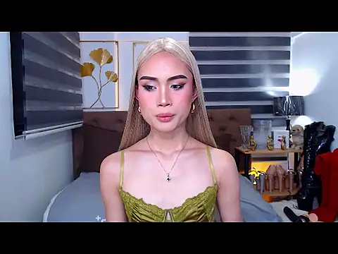 JuicyCockThea online show from April 2026 01:41:02 PM