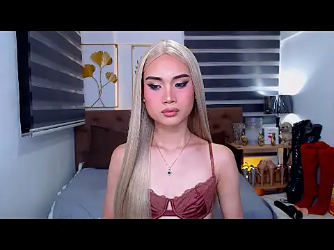 JuicyCockThea online show from April 2026 01:15:01 PM