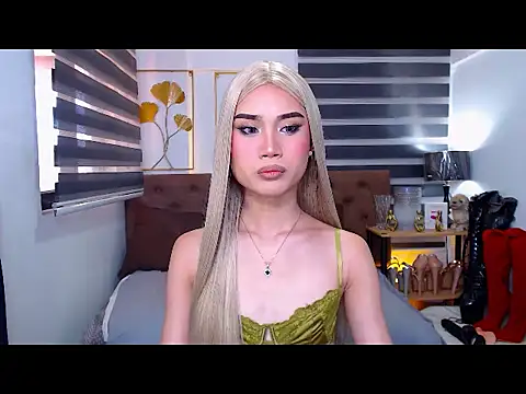 JuicyCockThea online show from May 2026 03:33:01 AM