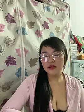 Strawberry-wet online show from March 2026 03:34:01 AM