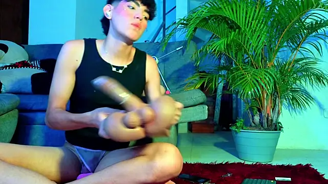 max femboy online show from May 2026 04:51:01 AM