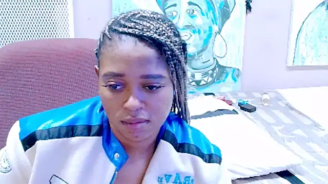 TyraHotxxx online show from April 2026 05:21:01 PM