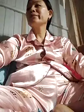 Kiss love2 online show from June 2026 01:28:02 AM