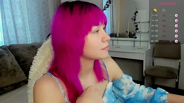 Snapshot of EmilyTrase chatting on May 2026 01:25:02 AM EmilyTrase online show from May 2026 01:25:02 AM
