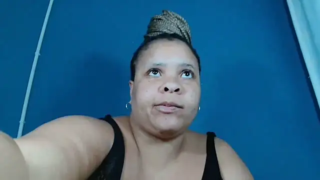 Sweet-Bella17 online show from April 2026 04:35:02 PM