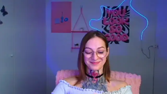 Esmi Winter online show from February 2026 06:37:01 AM