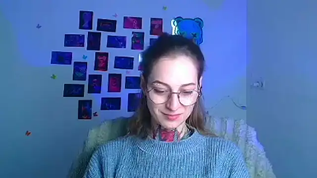 Esmi Winter online show from March 2026 06:19:01 AM