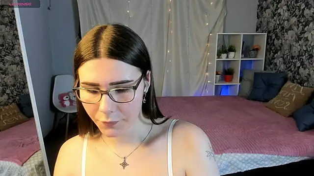 Coraline kitty online show from May 2026 05:09:02 PM