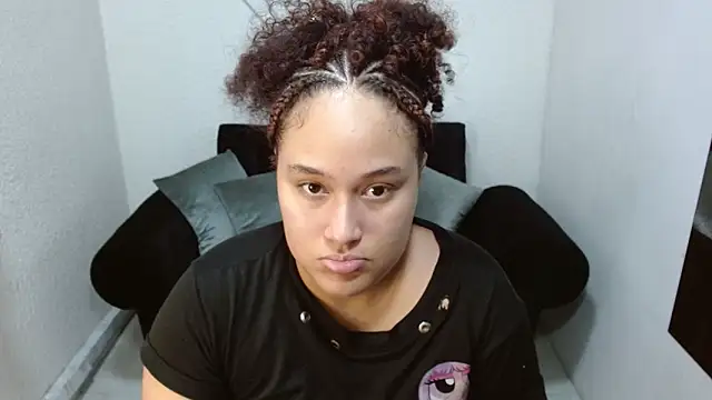 leilanewgirl online show from March 2026 12:32:01 PM