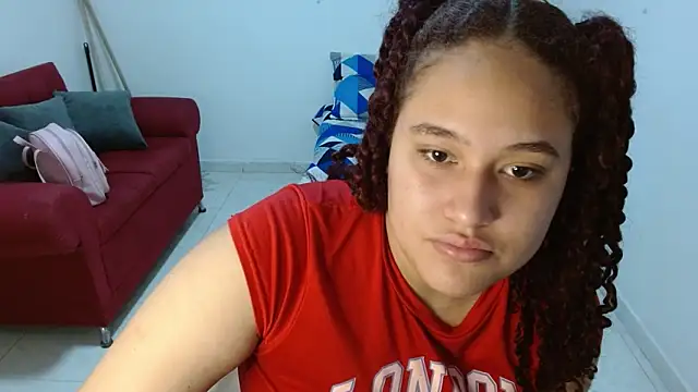 leilanewgirl online show from April 2026 12:33:01 PM