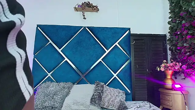 AlexaRousse4u online show from March 2026 02:13:01 AM