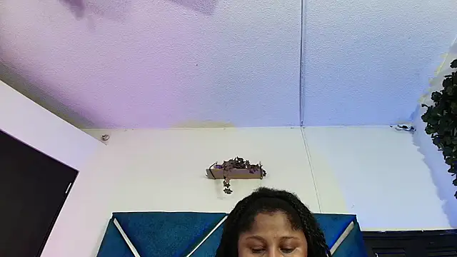 AlexaRousse4u online show from April 2026 10:25:02 PM