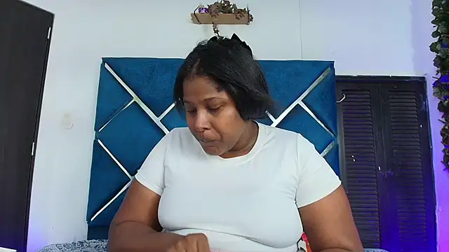 AlexaRousse4u online show from June 2026 10:25:01 PM