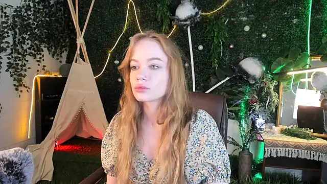 AmyNox online show from June 2026 01:04:01 PM