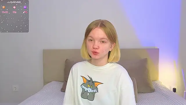 StellaBunny online show from March 2026 04:05:01 AM