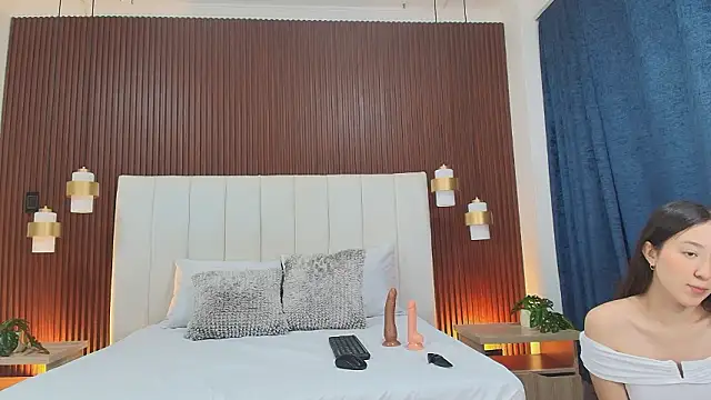 Snapshot of Brisa_Silva chatting on March 2026 12:12:02 PM Brisa Silva online show from March 2026 12:12:02 PM