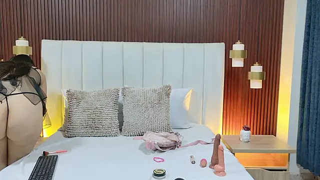 Snapshot of Brisa_Silva chatting on March 2026 12:09:01 PM Brisa Silva online show from March 2026 12:09:01 PM