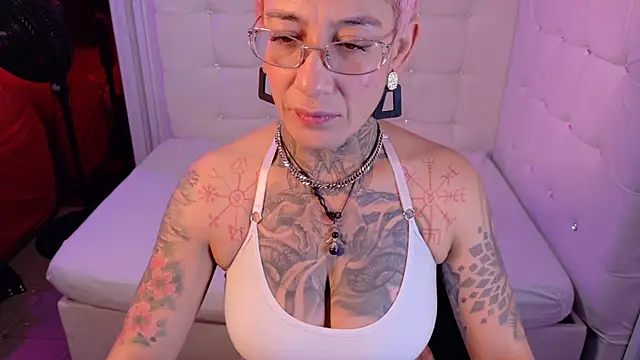 Everlyn sexx online show from February 2026 11:54:01 AM