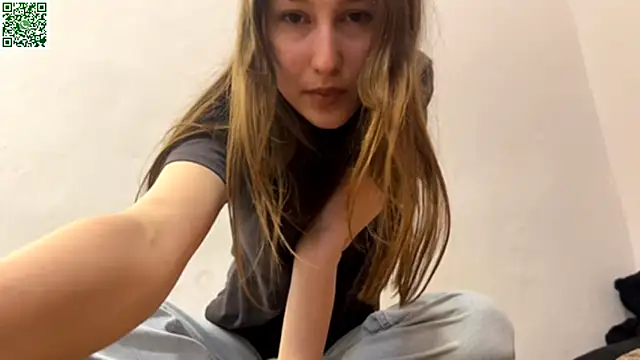 VickieKush online show from April 2026 04:22:01 AM