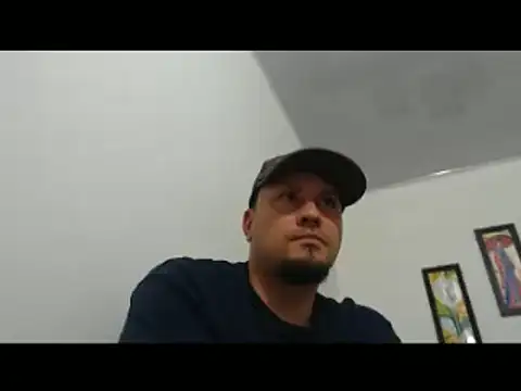 thomax10 online show from February 2026 07:18:01 PM