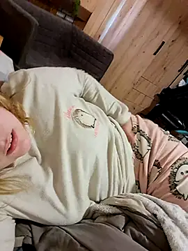 Snapshot of Dulcexpecado chatting on March 2026 09:30:02 PM Dulcexpecado online show from March 2026 09:30:02 PM