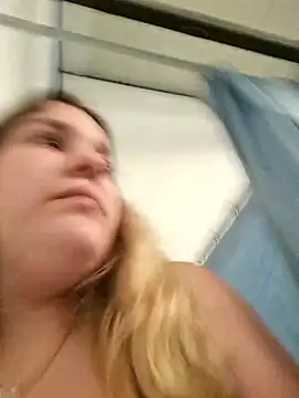 Snapshot of Dulcexpecado chatting on April 2026 02:58:01 PM Dulcexpecado online show from April 2026 02:58:01 PM